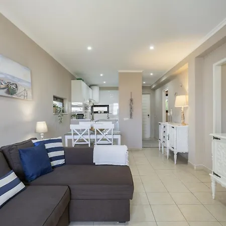 Retreat - 2br With Terrace & Ac Appartement *