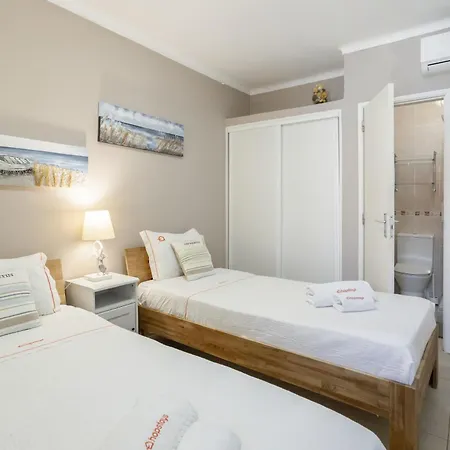 Retreat - 2br With Terrace & Ac Lejlighed *