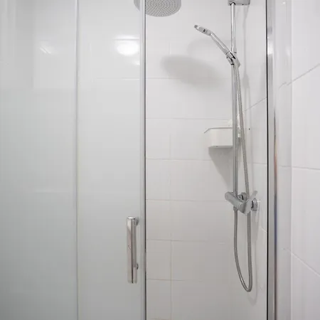 Διαμέρισμα Retreat - 2br With Terrace & Ac